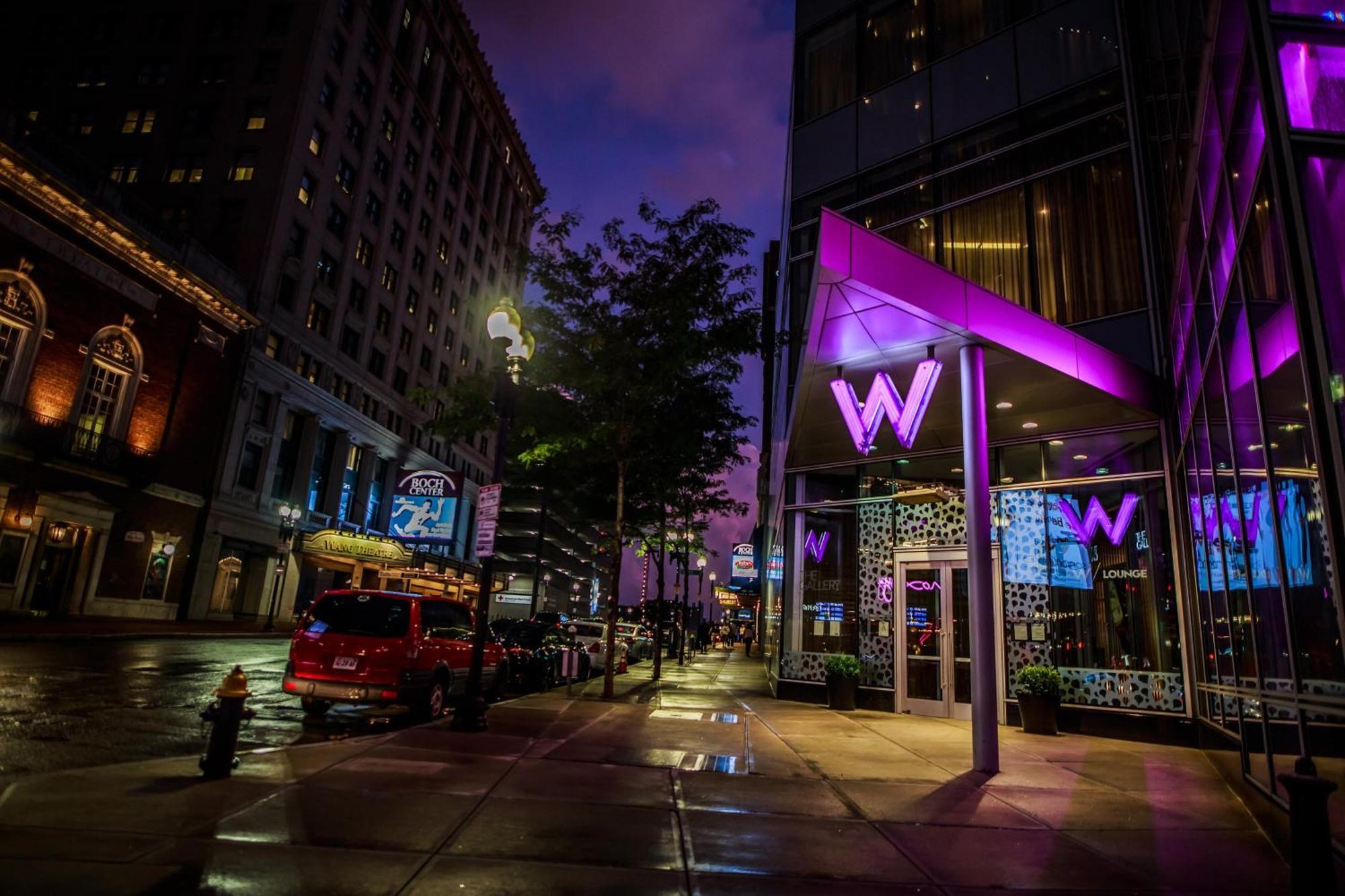 W Boston Hotel Bagian luar foto