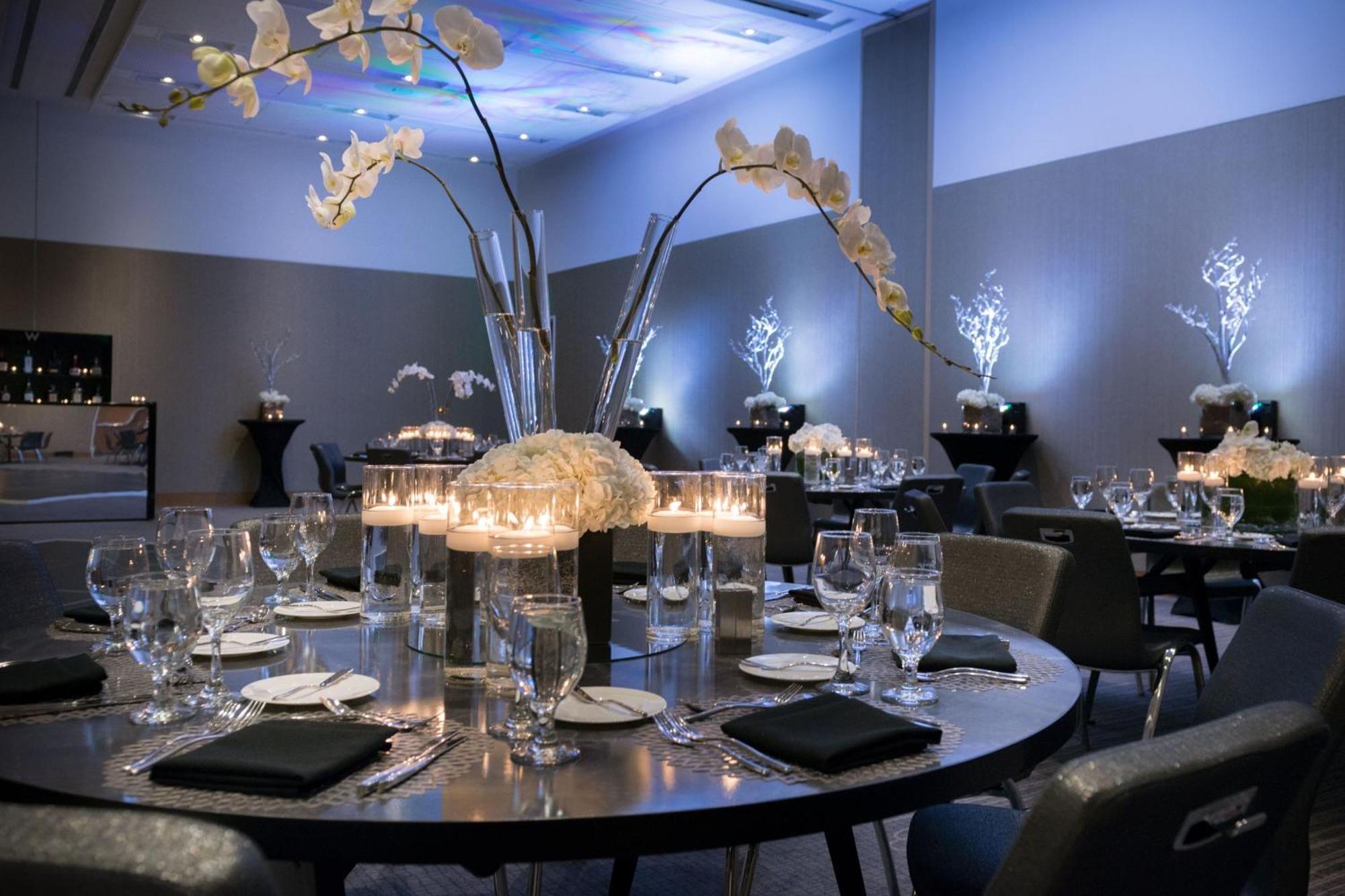 W Boston Hotel Bagian luar foto